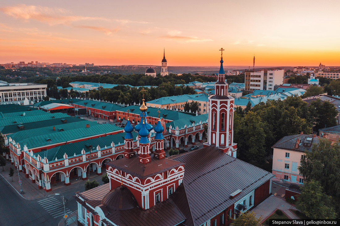 Про город калуга. Калуга центр города. Калуга с высоты. Калуга виды города. Никитский храм Калуга.